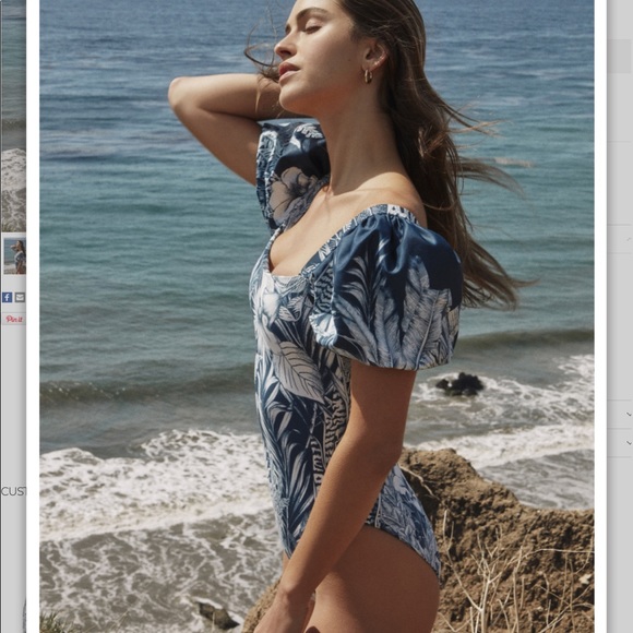 Agua Bendita 2022 Palma Helios One Piece Swimsuit with Sleeves NWT $180 Medium